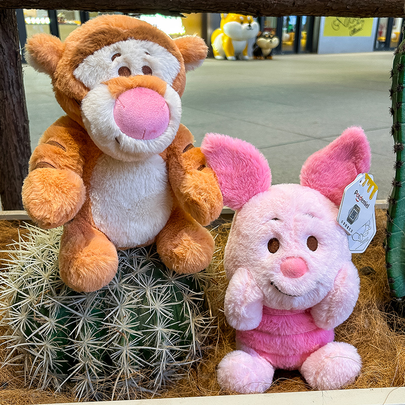 迪士尼正版玩偶毛绒玩具皮杰猪跳跳虎公仔抱枕维尼熊娃娃生日礼物