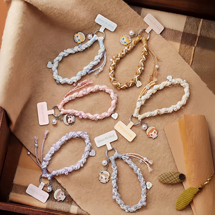 POPMART泡泡玛特BabyMolly积极入冬指南系列挂链盲盒周边女生礼物