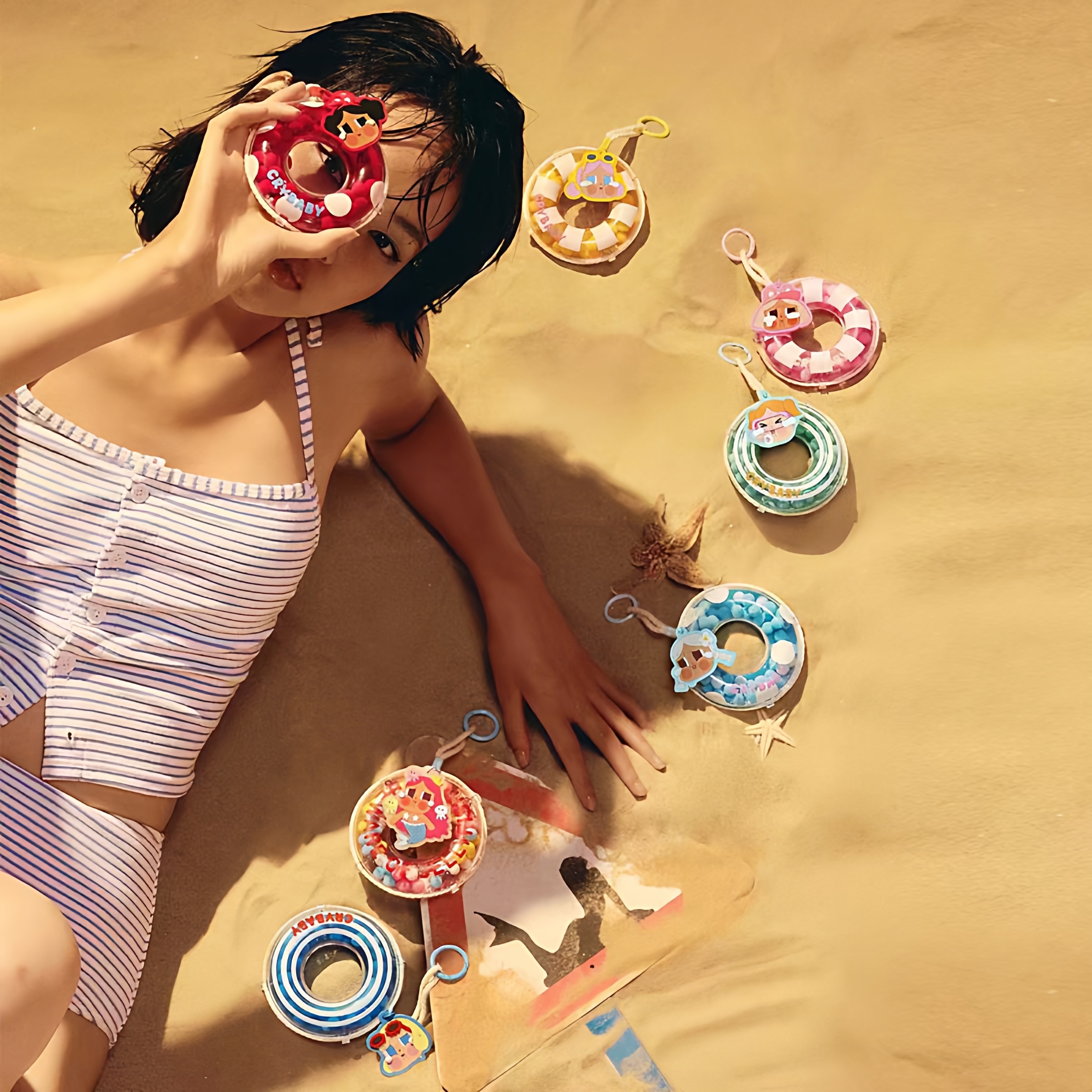 POPMART泡泡玛特CRYBABY Vacation Mode0n系列挂件潮玩盲盒公仔