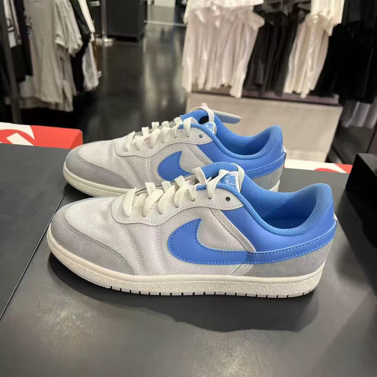 Nike/耐克 男子舒适透气低帮防滑百搭运动休闲板鞋IM2055-100