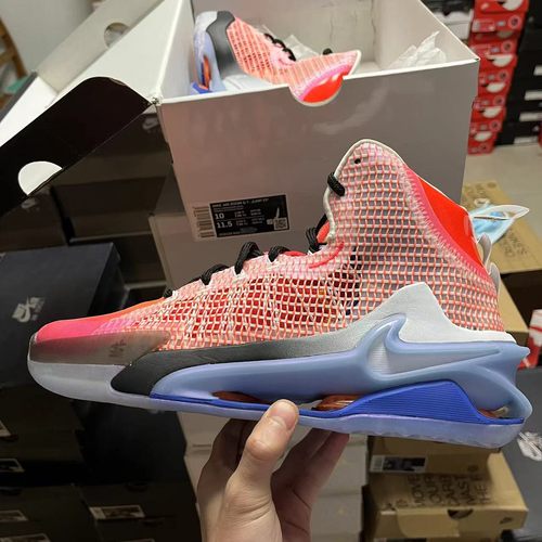 NIKE男子缓震高帮篮球鞋