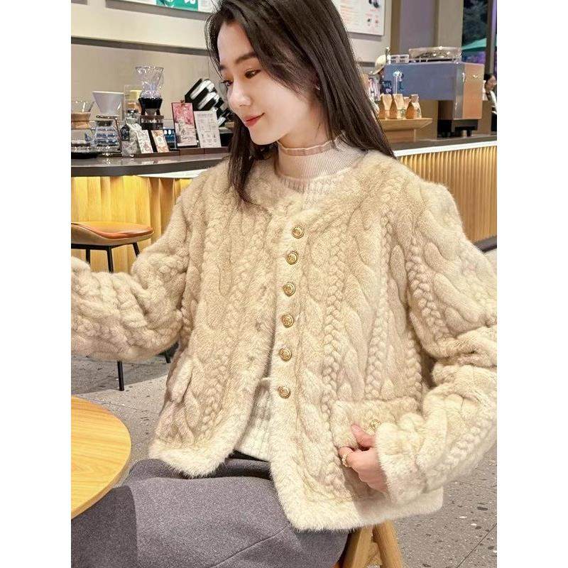 小香风彷水貂绒外套女冬季2025新款高级感气质小个子毛绒短款大衣,女装/女士精品,短外套,淘宝优惠券,粉丝福利购,淘宝优惠卷