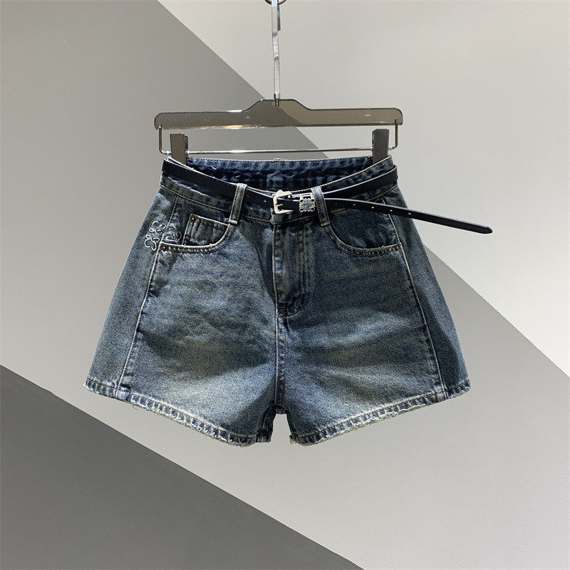 2026年春季新款复古做旧刺绣牛仔短裤女百搭宽松显瘦外穿阔腿热裤,女装/女士精品,牛仔裤,淘宝优惠券,粉丝福利购,淘宝优惠卷