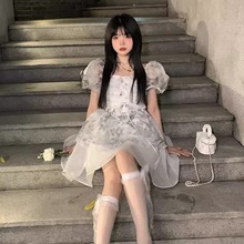夏季法式茶歇气质收腰碎花连衣裙泡泡袖在逃公主蓬蓬短裙女