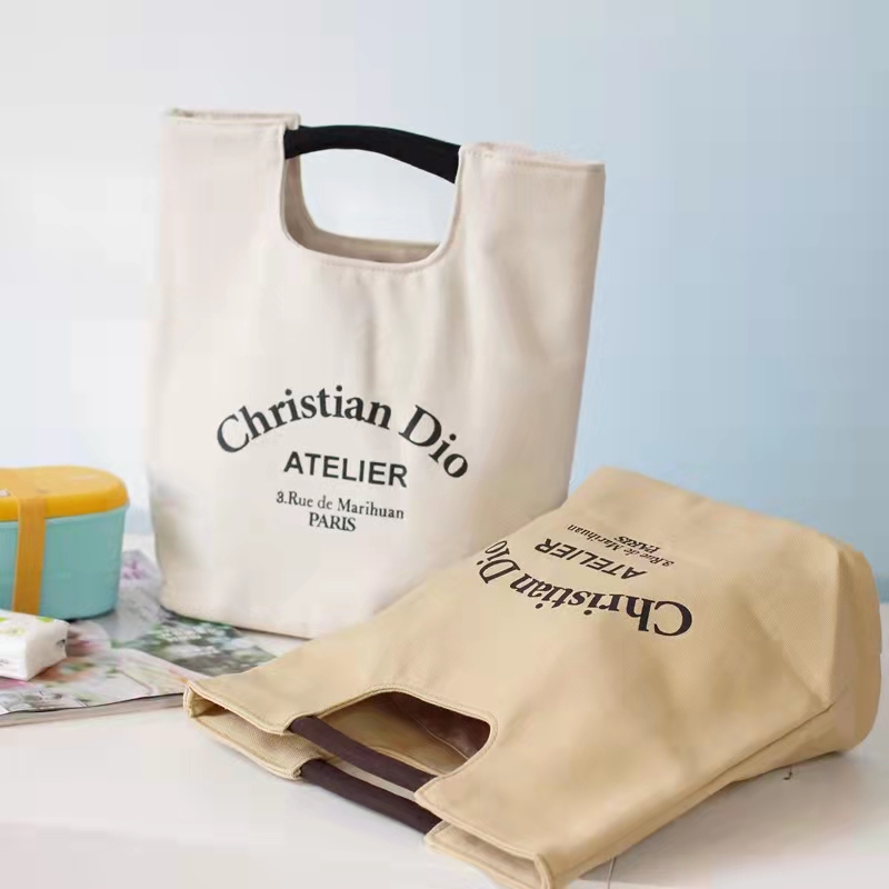 高颜值日系帆布袋，满足通勤所需