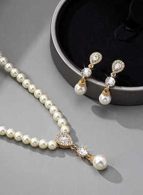 黄铜镀金珍珠女礼盒项链