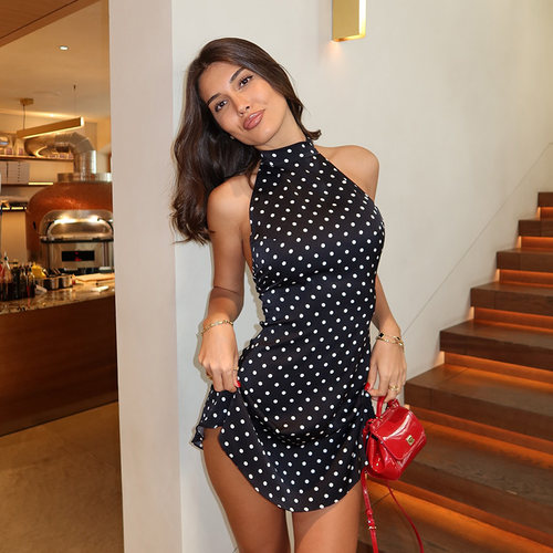 气质范波点印花挂脖露背连衣裙