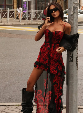 CNYISHE 时髦气质辣妹花卉印花吊带裙不规则显身材木耳边拖尾长裙