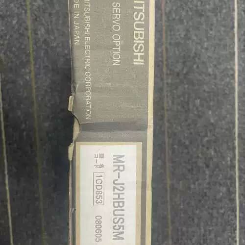 议价MR-J2HBUS5M一条，如下图所示，