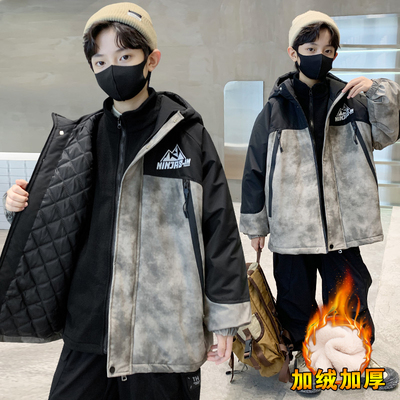 男童冲锋衣外套秋冬款中大童