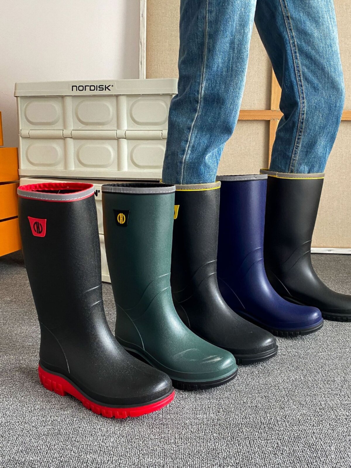 RAIN BOOTS MENS FOUR SEASONS FASHION HIGH TUBE WEAR-RESISTANT WATERPROOF ANTI-SLIP SHOES ANTI-SLIP RAIN BOOTS RUBBER SHOES CAR WASH FISHING SHOES GALOSHES TIDE
