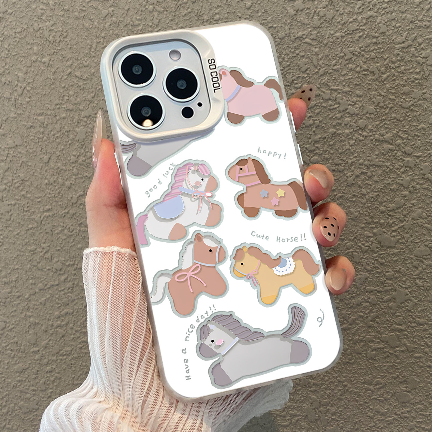 镂空小马彩银适用苹果手机壳