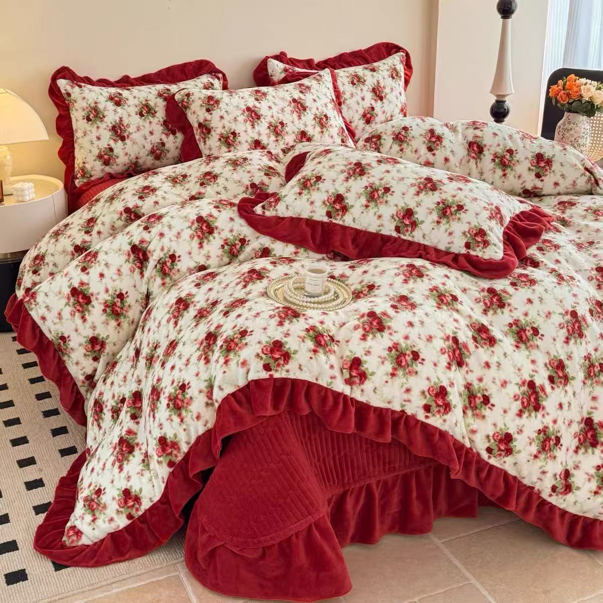 小碎花加厚牛奶绒床盖四件套