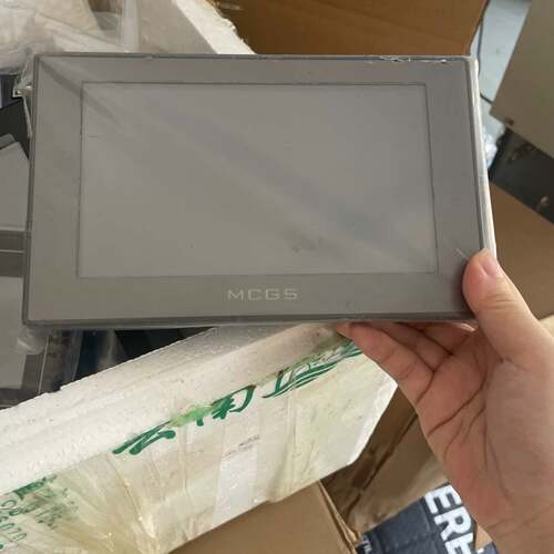 可维修昆仑通态TPC7012Em嵌入式一体化触摸屏，，成色议价