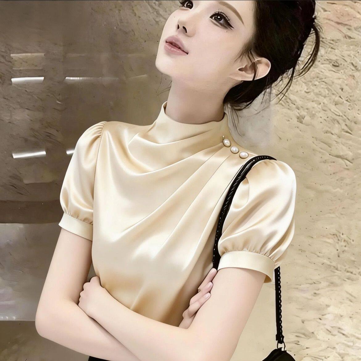 职场风纽扣褶皱设计感缎面立领上衣女气质显瘦减龄洋气通勤短袖