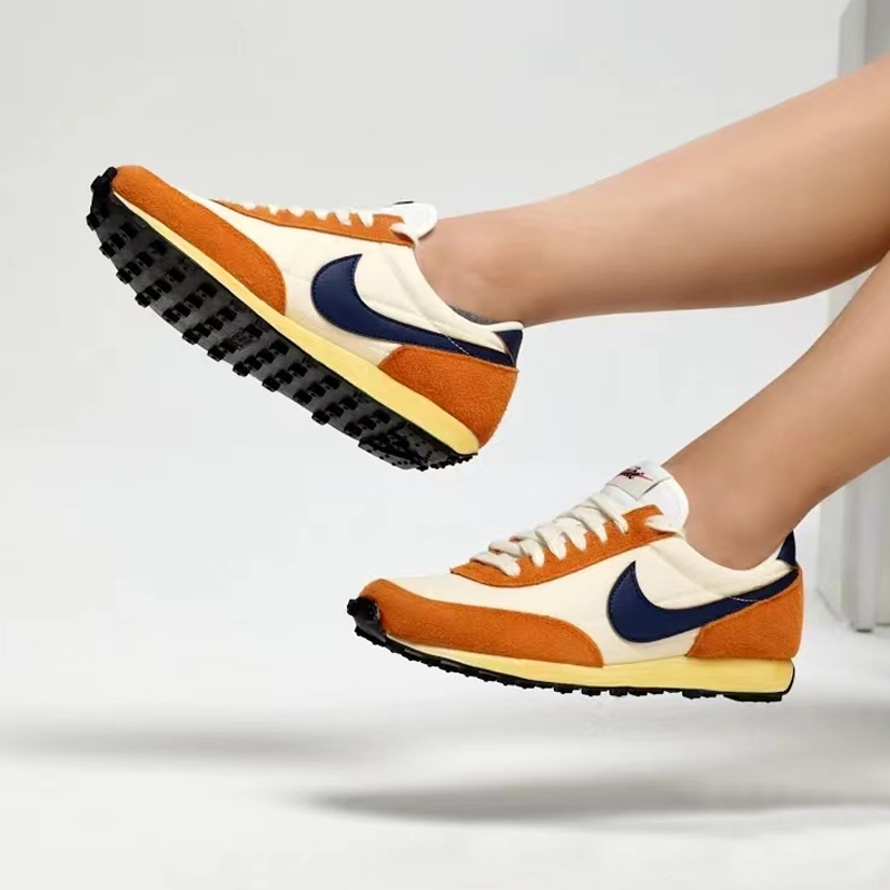 耐克小火星时尚轻便运动男跑鞋