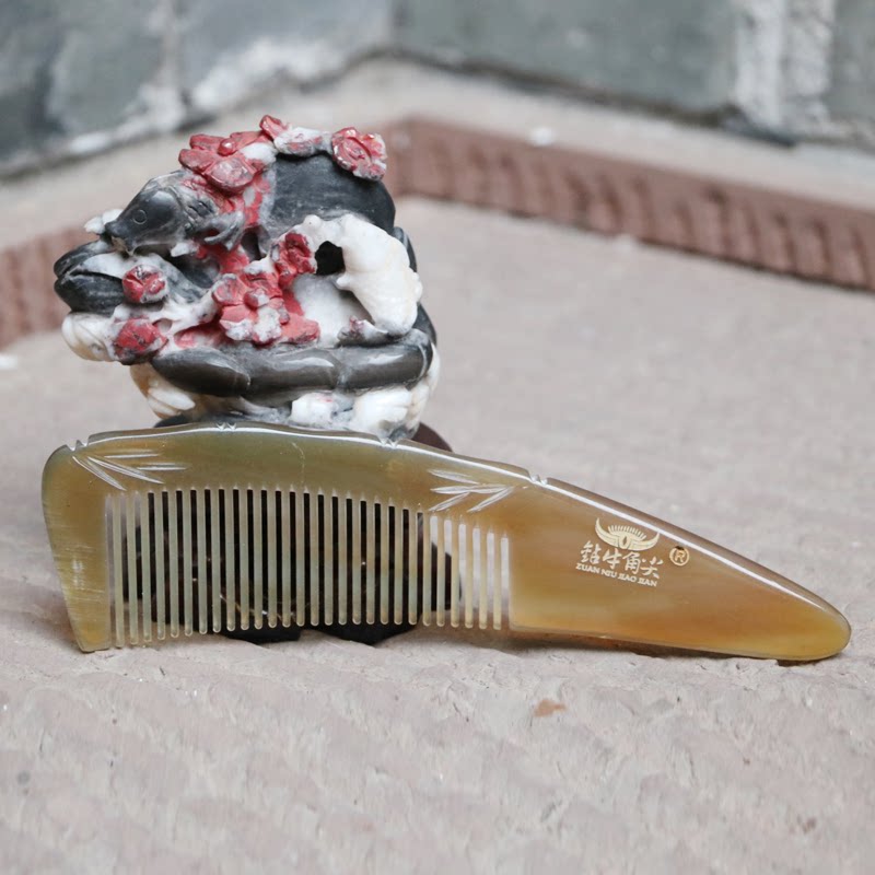 钻牛角尖湘西天然牛角梳子尖角竹叶纹美发梳按摩梳刻字包邮63014