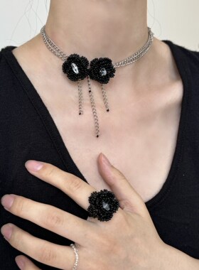 暗黑风手工编织串珠项链戒指黑色水晶花朵Choker项链指戒简约设计