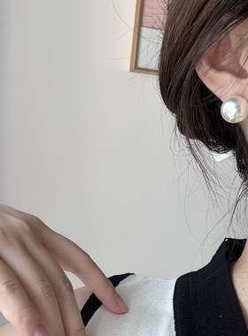 ins风冷光莹白fever博主同款大珍珠耳钉人造仿澳白珍珠S925纯银针