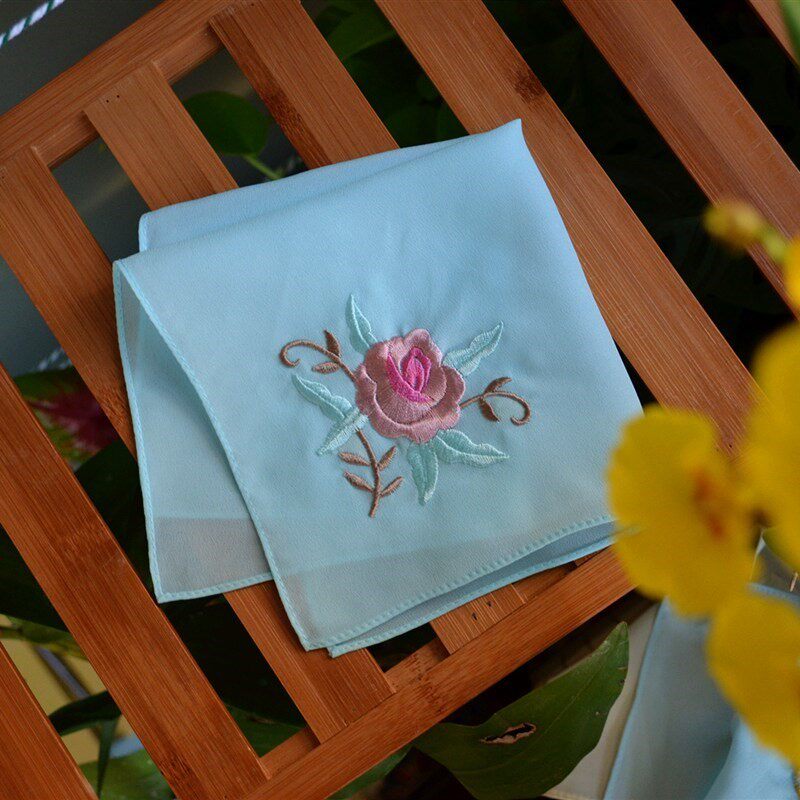 纪念条装花边小手绢丝绸美观柔软写真小花韵味帕子简约喜帕古装