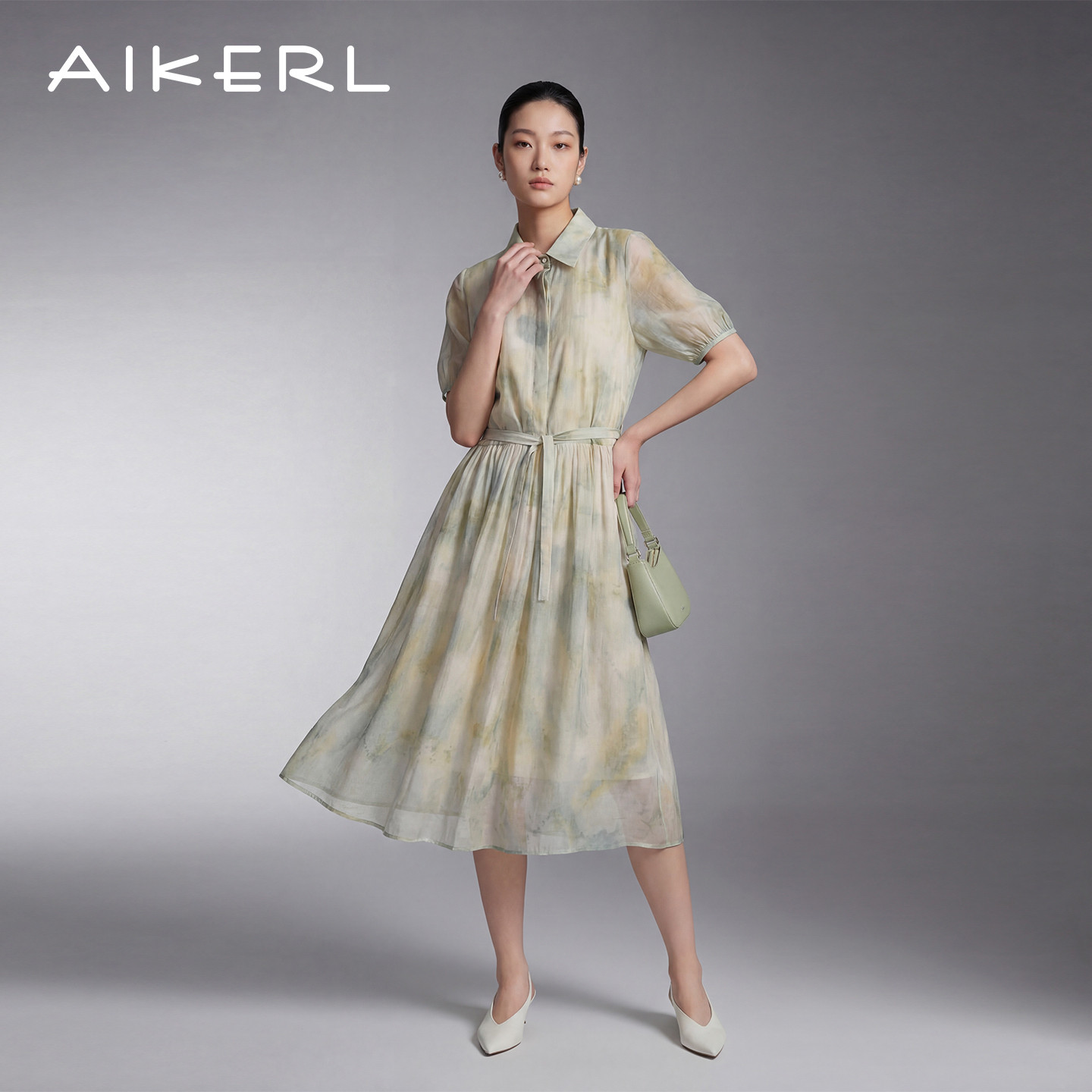 AIKERL艾可儿极简风a字迷幻晕染泡泡袖连帽连衣裙D242206