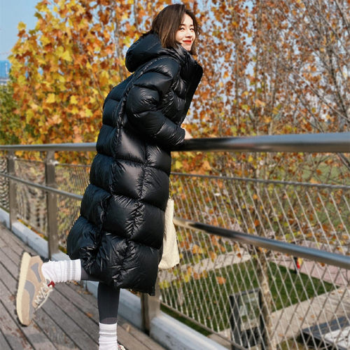 晶煊亮面长款黑色羽绒棉袄棉服女