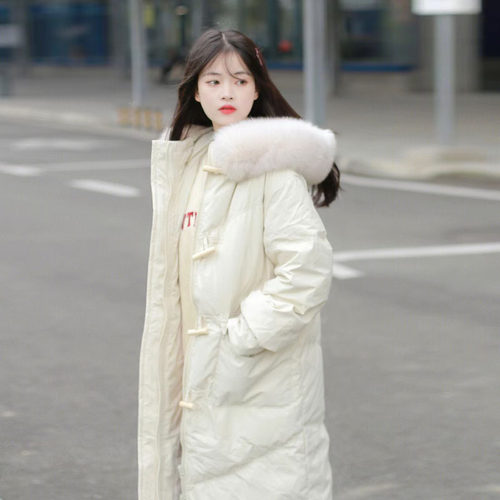 时尚毛领白鸭绒外套羽绒服潮晶煊