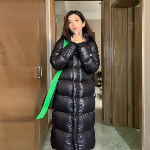 晶煊女神保命黑金棉服女送运费险