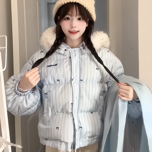 可爱甜美风短款蓝色条纹羽绒棉袄