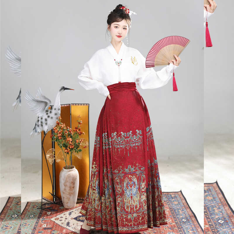 日常通勤点翠凤凰图案新款马面裙