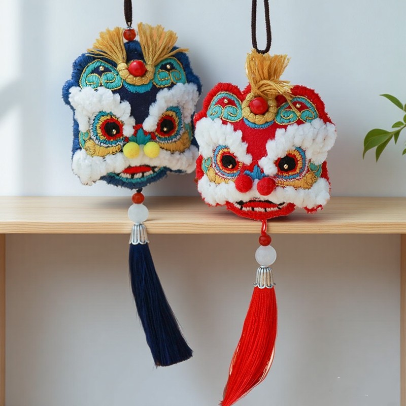 手工醒狮头刺绣香包DIY材料包中国风挂饰红蓝一对茉莉花香