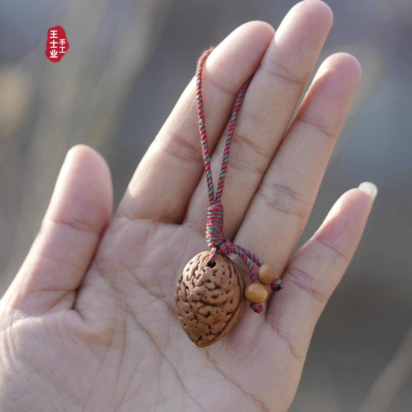 天然野生桃枭桃核手机钥匙包挂件护士孕妇夜路随身平安外出吓惊防