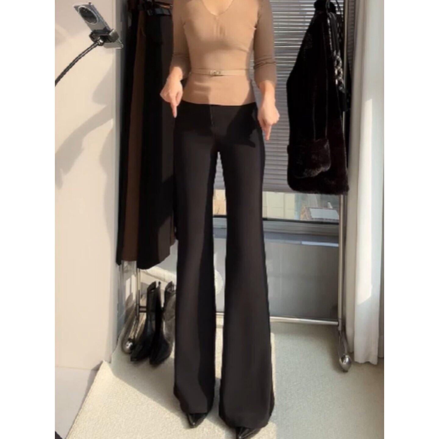 黑色西装微喇裤女2026春季新款垂感休闲裤修身显瘦小个子喇叭长裤