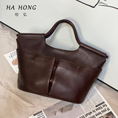 哈弘新款 头层牛皮大容量托特女包双口袋通勤手提包小众软皮复古包