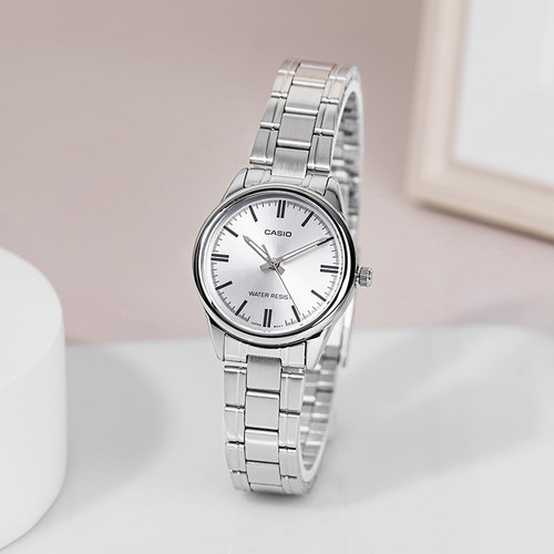 卡西欧女士指针日历钢带时尚手表