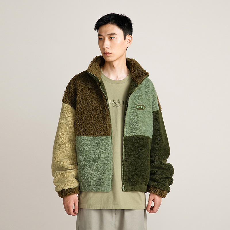 华人青年厚款冬季羊羔绒棉服