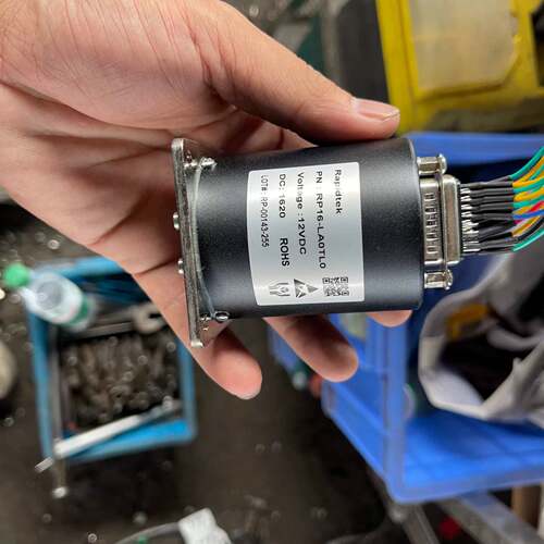 可议价Rapidtek射频同轴开关 RP16-LA0TL0 多个。