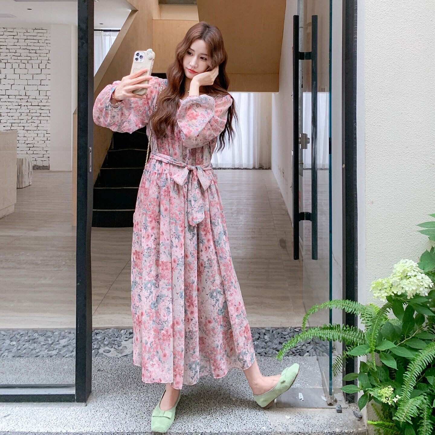 日式浪漫风碎花仙女裙女长袖系带收腰连衣裙粉色法式长裙显瘦档次