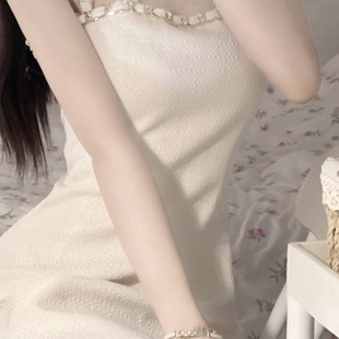 轻奢名媛风感连衣裙女夏辣妹设计感小众外穿吊带裙 微胖mm大码
