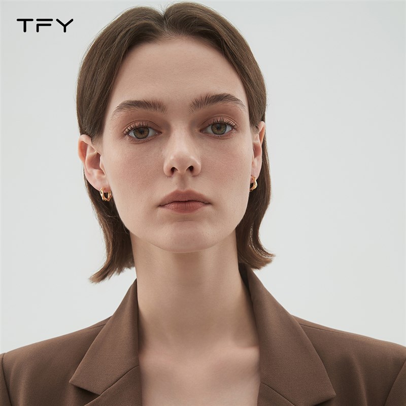 莫比乌斯耳环女小众高级感v耳钉简约法式耳圈金属耳扣轻奢金色耳