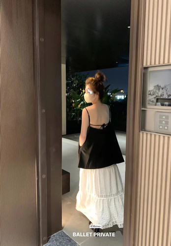 一勺甜露背上衣吊带辣妹风背心