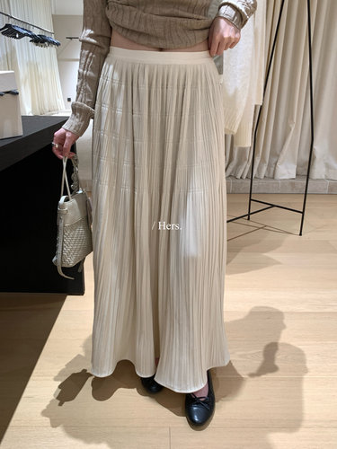 一勺甜【Hers】设计感压褶大裙摆针织显瘦半身裙女2026秋冬62165