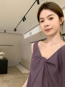 hers后背绑带纽结v领无袖背心