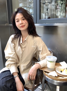 一勺甜 hers设计感（衬衫+背心）套装女2025秋季衬衫两件套92124