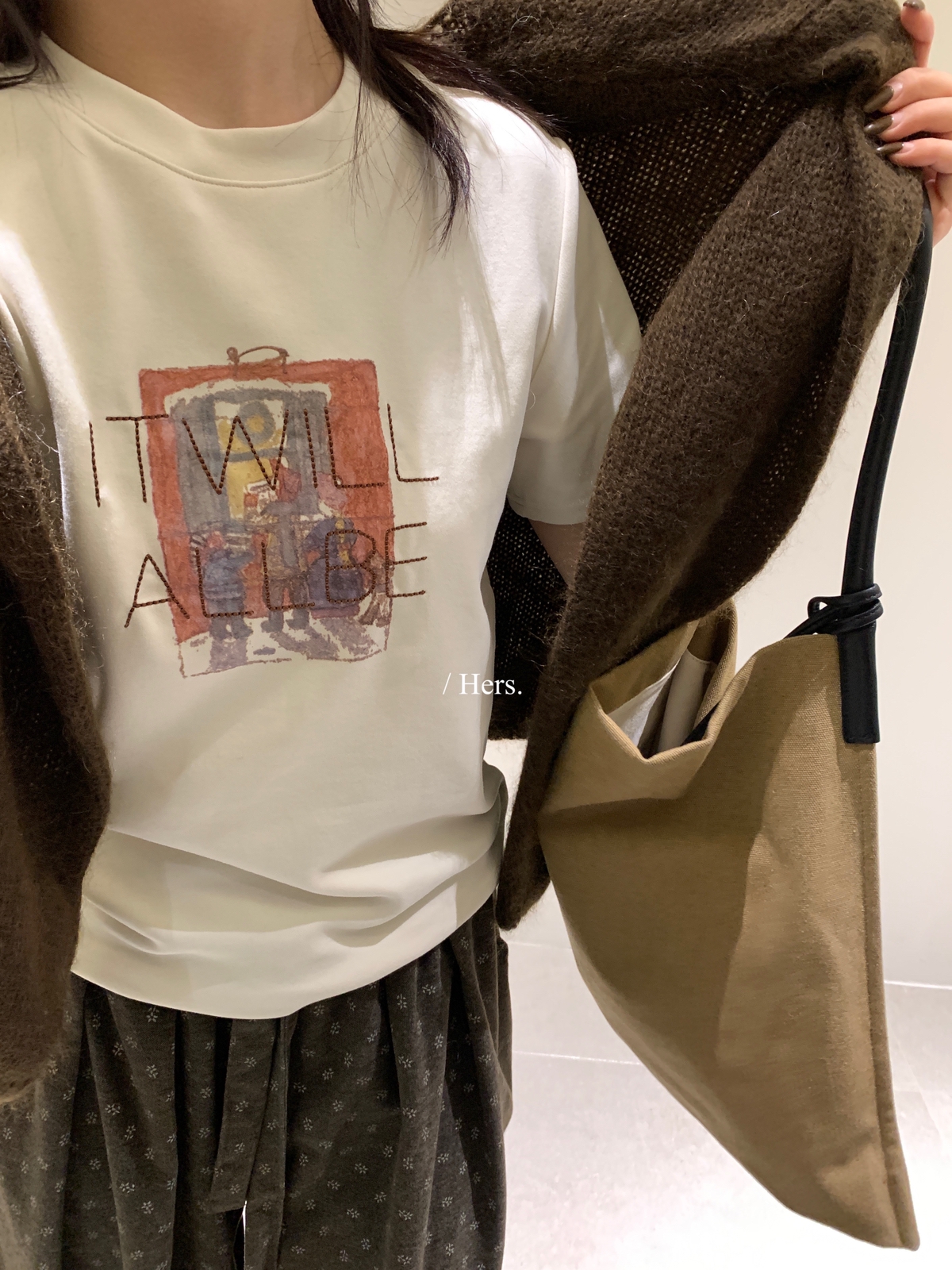 一勺甜 hers秋上新!简约日常休闲调性字母图案正肩短袖T恤 92298