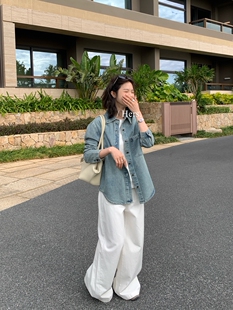 女80219 休闲痞懒调性复古水洗正肩牛仔衬衫 26年早春 Hers