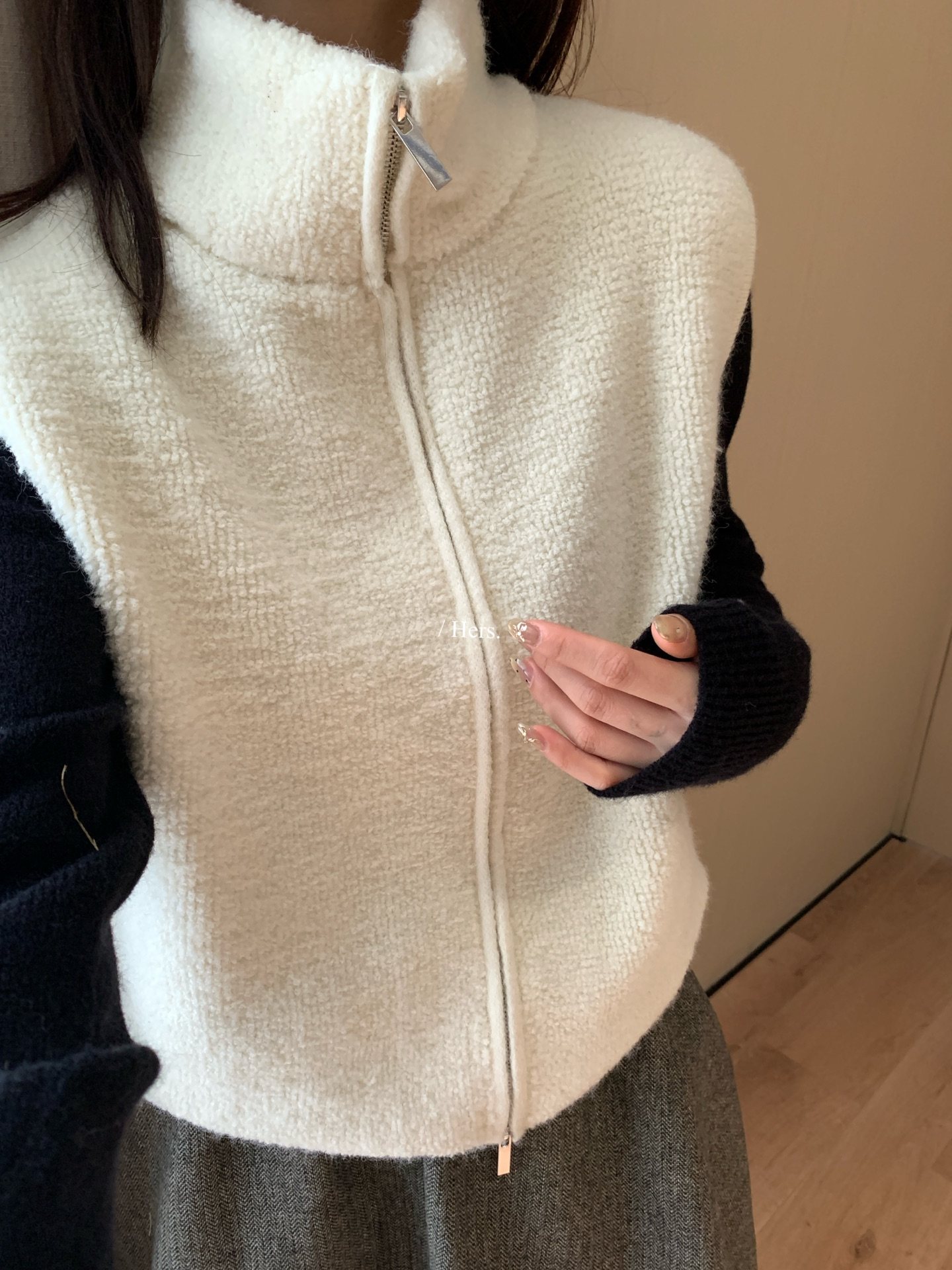 一勺甜 hers高领拉链马甲针织毛线背心女2025冬百搭上衣92623