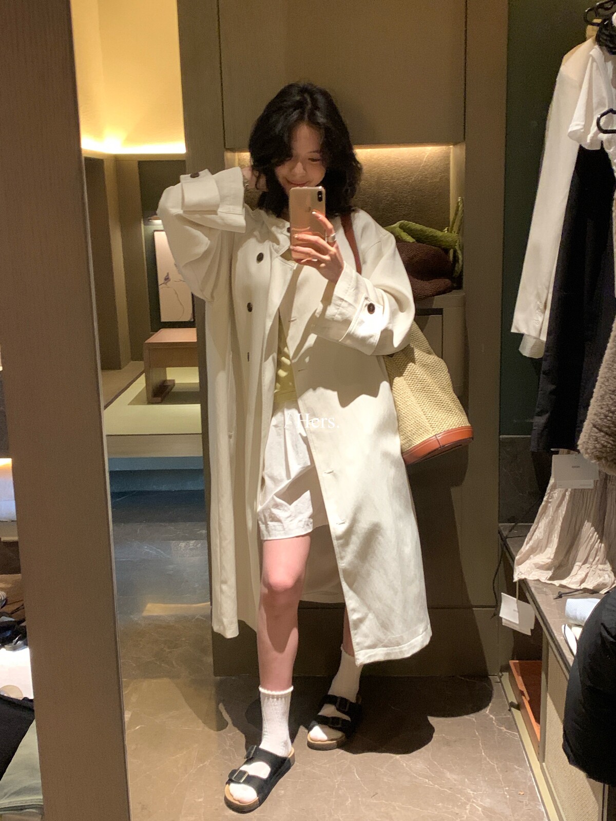 26年早春!【Hers】日常通勤大气调性长款立领风衣外套女80238