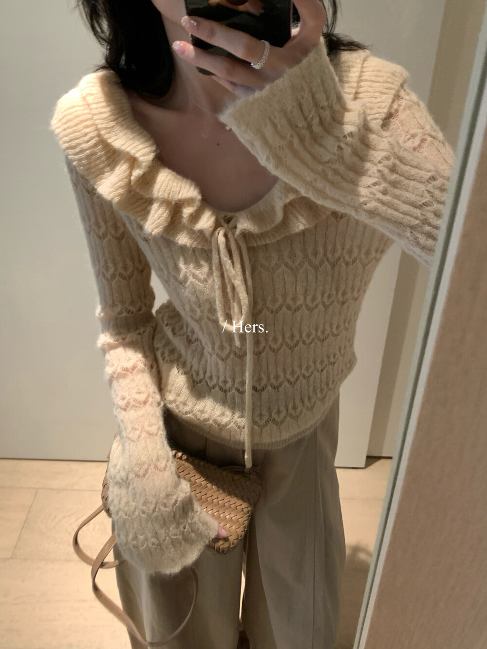 Hers日女木耳边系带保暖针织毛衣