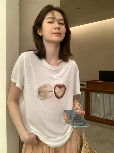 Hers苹果图案宽松短袖T恤女